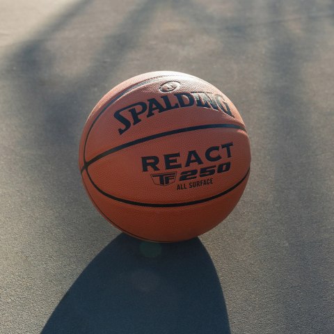 Piłka Koszykowa Spalding React TF-250 brązowa